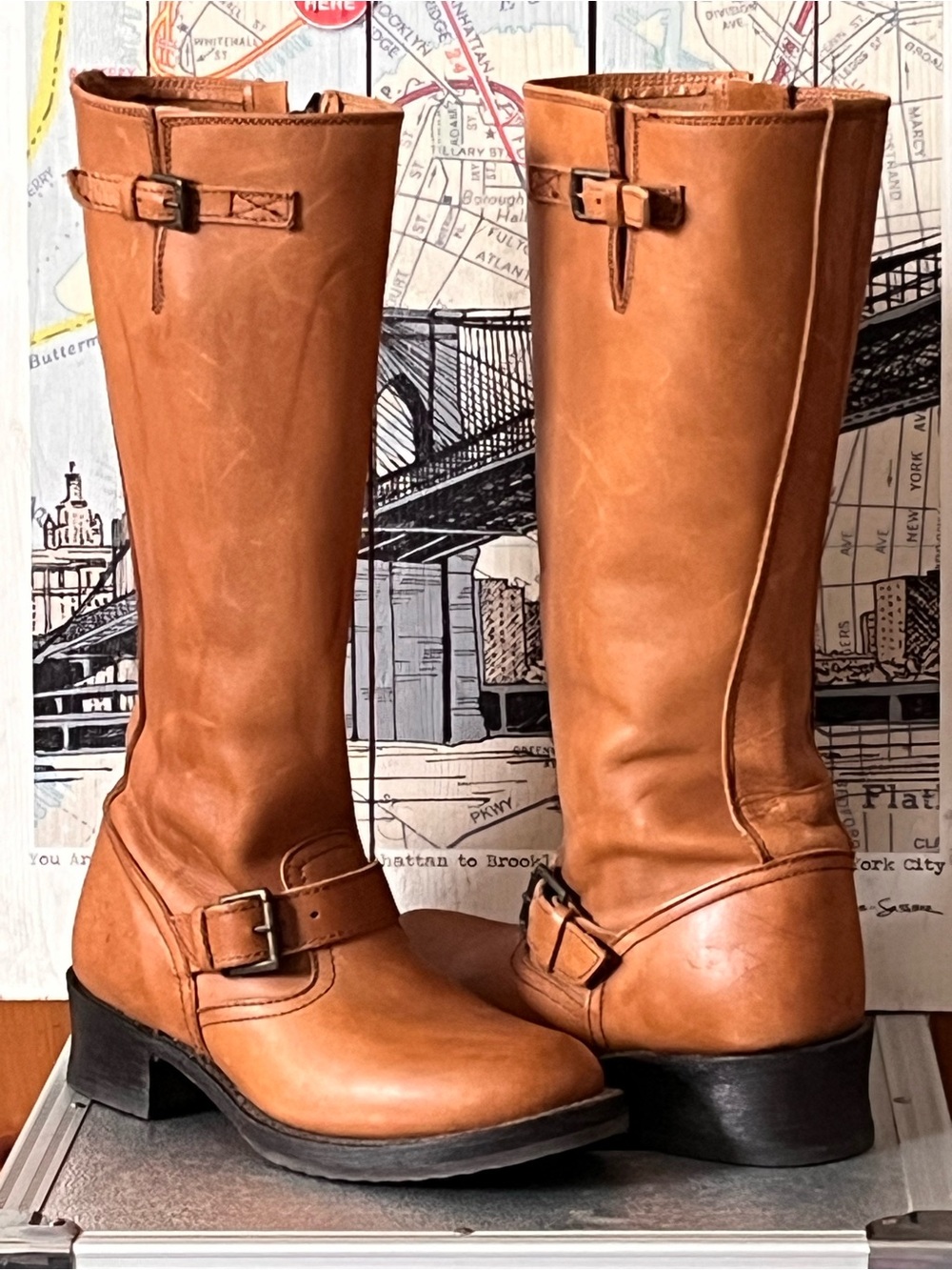 Frye NWOT Women's Leather Compass  Riding Boots Veronica Engineer Whiskey Tan